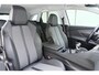 Peugeot 3008 1.2 PureTech Blue Lease Premium | Cruise control | Achteruitrijcamera | Parkeersensoren | Elektrische achterklep | Keyless entry | Halflederen bekleding | Apple/Android Carplay | Airco | Lane-keeping systeem | Hill hold