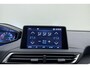 Peugeot 3008 1.2 PureTech Blue Lease Premium | Cruise control | Achteruitrijcamera | Parkeersensoren | Elektrische achterklep | Keyless entry | Halflederen bekleding | Apple/Android Carplay | Airco | Lane-keeping systeem | Hill hold