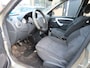 Dacia Logan MCV 1.6-16V Lauréate Airco Stuurbekrachtiging Trekhaak