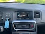 Volvo V60 2.0 T4 Kinetic 1e Eigenaar Airco Cruise Navi Pdc Achter Leder Bekleding
