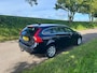 Volvo V60 2.0 T4 Kinetic 1e Eigenaar Airco Cruise Navi Pdc Achter Leder Bekleding