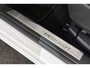 Peugeot 3008 1.6 HYbrid 225 GT Panoramadak Stoelverwarming Trekhaak Alcantara