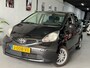 Toyota Aygo 1.0-12V/ 5drs/ dealeronderhouden/ 1jaar apk/ airco/ EL-ramen/ zeer nette auto.