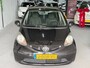 Toyota Aygo 1.0-12V/ 5drs/ dealeronderhouden/ 1jaar apk/ airco/ EL-ramen/ zeer nette auto.