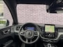 Volvo XC60 2.0 T8 Plug-in hybrid AWD Ultra Black Edition Executive | Luchtvering | 22" | Gelamineerd Glas | Bowers & Wilkins | Stoelmassage & Ventilatie | Stoel & Stuurverwarming | 360 Camera | Pilot Assist | BLIS |