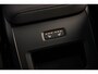 Volvo XC60 2.0 T8 Plug-in hybrid AWD Ultra Black Edition Executive | Luchtvering | 22" | Gelamineerd Glas | Bowers & Wilkins | Stoelmassage & Ventilatie | Stoel & Stuurverwarming | 360 Camera | Pilot Assist | BLIS |