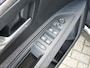 Peugeot 3008 1.2 PureTech Blue Lease Executive , Navi , Carplay , Pdc V+A , Trekhaak enz.