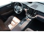 Volvo XC60 2.0 Recharge T6 AWD Business Pro - Trekhaak - Pano - H&K - Pilot Assist - Stoel/Stuurverwarming - BLIS - Rijklaar
