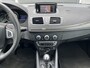 Renault Megane 1.5 dCi Expression Airco Cruise Controle Navigatie Parkeerhulp Achter Mistlampen voor Euro 5