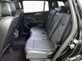 Volkswagen Tayron 1.5 eHybrid R-Line Edition | Navigatie | Apple carplay | Adaptieve cruise control | Travel Assist | Stoel en Stuurverwarming | 360' camera | Trekhaak | Panoramaschuif-kantel dak | 20" inch Velgen | Dodehoek sensoren | Parkeersensoren | Elektrische achterklep | Elektrisch verstelbare stoelen | Ledere bekleding |