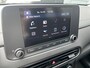 Hyundai Kona Comfort+ 1.6 GDI HEV 140pk | CAMERA | APPLE CARPLAY / ANDROID AUTO | LM-VELGEN | CRUISE CONTROL | PARKEERSENSOREN |