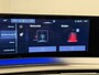 Peugeot e-5008 GT Exclusive 73 kWh Volleder | Panoramadak | Stoelverwarming | Apple Carplay/Android Auto || 2 stoelen op derde rij | Achterstoelen verwarmd | Achteruitrijcamera