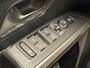 Peugeot e-5008 GT Exclusive 73 kWh Volleder | Panoramadak | Stoelverwarming | Apple Carplay/Android Auto || 2 stoelen op derde rij | Achterstoelen verwarmd | Achteruitrijcamera