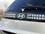 Hyundai Inster Pulse 49 kWh VOLLEDIG ELEKTRISCH NAVIGATIE | LICHTMETALEN VELGEN | GETINT GLAS | VOORRAADVOORDEEL! Uit voorraad leverbaar!