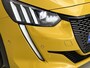 Peugeot 208 GT 100pk | Navigatie | Achteruitrijcamera | 3D Cockpit | Climate Control | Cruise Control | Parkeersensoren v+a | Armsteun | Dodehoeksensor | Keyless start | Full Led koplampen | Half lederen sportstoelen | Bluetooth | Apple CarPlay / Android Auto | DAB+ radio | Donker getint glas | 17" lichtmetalen velgen