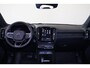 Volvo XC40 Extened Range Core 82 kWh - IntelliSafe Assist & Surround - Parkeercamera achter - Verwarmde voorstoelen, stuur & achterbank - Parkeersensoren voor & achter - Draadloze tel. lader - Warmtepomp - Extra getint glas - Inklapbare trekhaak - 19' LMV