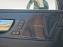 Volvo XC60 2.0 T6 Plug-in hybrid AWD Plus Dark | 21 inch | 360 camera | Getint glas | Stuurverwarming |