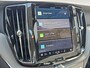 Volvo XC60 2.0 T6 Plug-in hybrid AWD Plus Dark | 21 inch | 360 camera | Getint glas | Stuurverwarming |