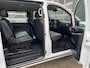 Mercedes-Benz eVito Tourer PRO L3 90 kWh 9-Persoons Airco Cruise control Elektrische Dubbele schuifdeuren Apple carplay Parkeersensoren voor en achter Stoelverwarming bestuurderstoel Achteruitrijcamera