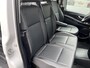 Mercedes-Benz eVito Tourer PRO L3 90 kWh 9-Persoons Airco Cruise control Elektrische Dubbele schuifdeuren Apple carplay Parkeersensoren voor en achter Stoelverwarming bestuurderstoel Achteruitrijcamera