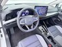 Volkswagen Golf 1.5 eHybrid Style | Pano Dak | Camera | ACC | Stuur-/Stoelverwarming | Spiegelpakket | Sportstoelen | Matrix LED |