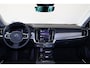 Volvo V90 T6 Recharge AWD Plus Bright - IntelliSafe Assist & Surround - 360º Camera - Harman/Kardon audio - Adaptieve LED koplampen - Verwarmde voorstoelen, stuur & achterbank - Parkeersensoren voor & achter - Elektr. bedienb. voorstoelen met geheugen - Extra getint glas - 19' LMV