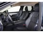 Volvo V90 T6 Recharge AWD Plus Bright - IntelliSafe Assist & Surround - 360º Camera - Harman/Kardon audio - Adaptieve LED koplampen - Verwarmde voorstoelen, stuur & achterbank - Parkeersensoren voor & achter - Elektr. bedienb. voorstoelen met geheugen - Extra getint glas - 19' LMV