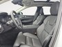 Volvo XC60 2.0 T6 Plug-in hybrid AWD Plus Dark | 360 camera | Panoramadak | Getint glas | Stuurverwarming |