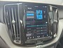 Volvo XC60 2.0 T6 Plug-in hybrid AWD Plus Dark | 360 camera | Panoramadak | Getint glas | Stuurverwarming |