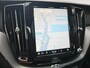 Volvo XC60 2.0 T6 Plug-in hybrid AWD Plus Dark | 360 camera | Panoramadak | Getint glas | Stuurverwarming |