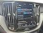 Volvo XC60 2.0 T6 Plug-in hybrid AWD Plus Dark | 360 camera | Panoramadak | Getint glas | Stuurverwarming |