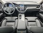 Volvo XC60 2.0 T6 Plug-in hybrid AWD Plus Dark | 360 camera | Panoramadak | Getint glas | Stuurverwarming |