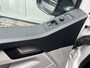 Volkswagen Transporter Kombi 2.0 TDI L1H1 BTW EN BPM VRIJ!! Airco Trekhaak 2500 kg trekgewicht Telefoonverbinding Groeps vervoer Taxi Combi Tourer Passenger