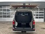 Volkswagen Transporter Kombi 2.0 TDI L1H1 BTW EN BPM VRIJ!! Airco Trekhaak 2500 kg trekgewicht Telefoonverbinding Groeps vervoer Taxi Combi Tourer Passenger