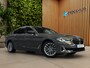 BMW 5-Serie 520i High Executive Luxury Line | NL auto | Comfortstoelen | Stoel+ stuurverw. | Apple Carplay | LED | 18''