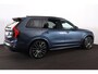 Volvo XC90 T8 Recharge AWD Ultra Dark Exec. Ed. - Luchtvering - Panorama/schuifdak - IntelliSafe Assist & Surround - 360º Camera - Bowers & Wilkins audio - Adaptieve LED koplampen - Verwarmde voorstoelen, stuur & achterbank - Parkeersensoren voor & achter - Elektr. bedienb. voorstoelen met geheugen - Head up display - Draadloze tel. lader - Extra getint glas - 22' LMV