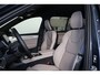 Volvo XC90 T8 Recharge AWD Ultra Dark Exec. Ed. - Luchtvering - Panorama/schuifdak - IntelliSafe Assist & Surround - 360º Camera - Bowers & Wilkins audio - Adaptieve LED koplampen - Verwarmde voorstoelen, stuur & achterbank - Parkeersensoren voor & achter - Elektr. bedienb. voorstoelen met geheugen - Head up display - Draadloze tel. lader - Extra getint glas - 22' LMV