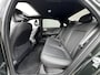 Hyundai Ioniq 6 Lounge AWD 325 pk 77.4 kWh / Fabrieksgarantie tot 5-2029 / tot 05-2032 Batterijgarantie / SoH accu 100 % / Dealer onderhouden / Camera spiegels / Schuifdak / Elektrische stoelen en klep / Leder / Camera 360° / BOSE / Adapt. CC / Stuur-, stoel- & achterbankverwarming / Stoelventilatie / 20" LM wielen /