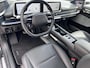 Hyundai Ioniq 6 Lounge AWD 325 pk 77.4 kWh / Fabrieksgarantie tot 5-2029 / tot 05-2032 Batterijgarantie / SoH accu 100 % / Dealer onderhouden / Camera spiegels / Schuifdak / Elektrische stoelen en klep / Leder / Camera 360° / BOSE / Adapt. CC / Stuur-, stoel- & achterbankverwarming / Stoelventilatie / 20" LM wielen /