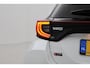 Toyota Yaris 1.5 Hybrid Executive | Panoramadak | Dodehoek detectie | Navigatie | Stoel-/stuurverwarming | Head-up display | JBL | Parkeersensoren voor/achter | 17 inch | Apple Carplay / Android Auto