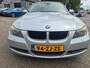 BMW 3-Serie Touring 320i High Executive differentieel hoorbaar