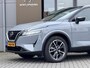 Nissan Qashqai 1.3 MHEV Tekna / Trekhaak 1.400 KG / NL Auto / Voorruitverwarming / Panoramadak / Stoel- & Stuurverwarming / 360 Camera / Elek. Achterklep / HUD /
