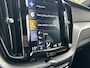 Volvo XC60 2.0 T8 Twin Engine AWD R-Design | Luchtvering | Stoelventilatie | 360 camera | Trekhaak | Bowers & Wilkins | Full option! |
