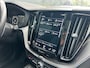 Volvo XC60 2.0 T8 Twin Engine AWD R-Design | Luchtvering | Stoelventilatie | 360 camera | Trekhaak | Bowers & Wilkins | Full option! |