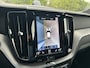Volvo XC60 2.0 T8 Twin Engine AWD R-Design | Luchtvering | Stoelventilatie | 360 camera | Trekhaak | Bowers & Wilkins | Full option! |