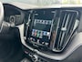 Volvo XC60 2.0 T8 Twin Engine AWD R-Design | Luchtvering | Stoelventilatie | 360 camera | Trekhaak | Bowers & Wilkins | Full option! |