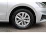 Skoda Fabia 1.0 TSI 95pk Ambition / Navigatie / LED / LM 15 inch / Parkeersensoren A / APP