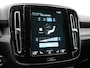Volvo XC40 T5 Recharge R-Design PHEV 262pk Dealer O.H. | Trekhaak Af Fabriek | Camera | Alcantara Sportstoelen & Stuur Verwarmd | Keyless | Blis | Apple Carplay | Navigatie | DAB | Cruise Control | 19"L.M | Plug In Hybrid |