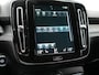 Volvo XC40 T5 Recharge R-Design PHEV 262pk Dealer O.H. | Trekhaak Af Fabriek | Camera | Alcantara Sportstoelen & Stuur Verwarmd | Keyless | Blis | Apple Carplay | Navigatie | DAB | Cruise Control | 19"L.M | Plug In Hybrid |