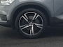 Volvo XC40 T5 Recharge R-Design PHEV 262pk Dealer O.H. | Trekhaak Af Fabriek | Camera | Alcantara Sportstoelen & Stuur Verwarmd | Keyless | Blis | Apple Carplay | Navigatie | DAB | Cruise Control | 19"L.M | Plug In Hybrid |